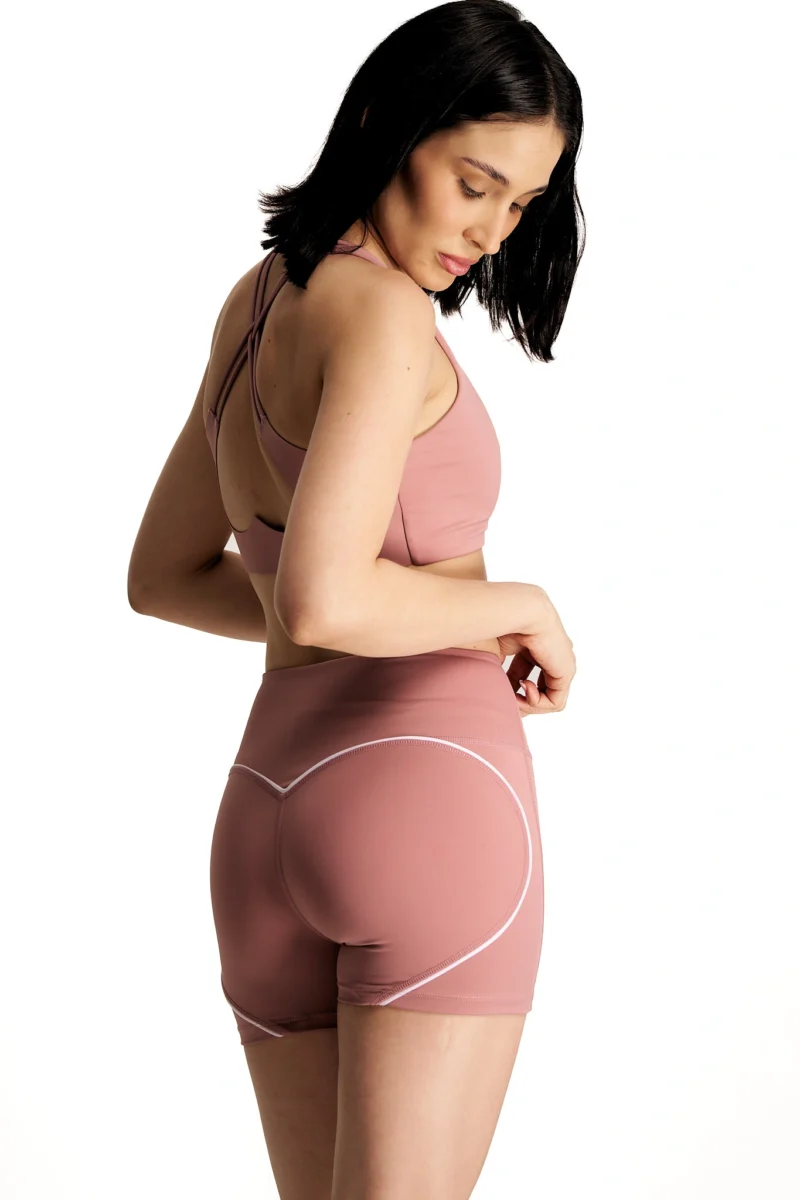 Short Love Nude Verano